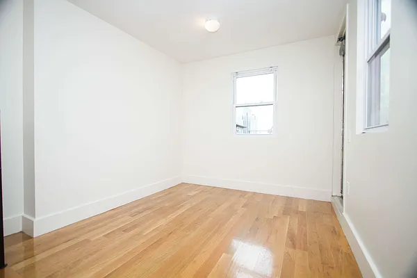 Rented by Nooklyn NYC LLC | media 30