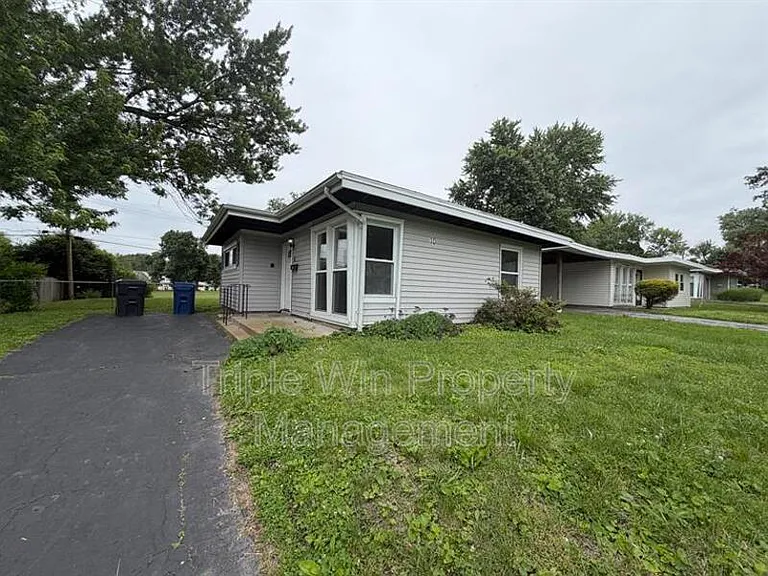 10 Saint Celeste Dr — Photo 3