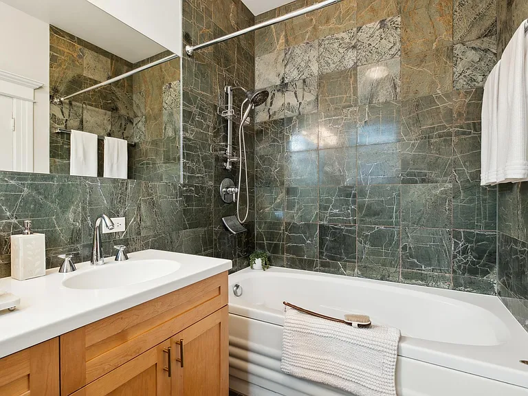 1745 Lyon St #A — Photo 24