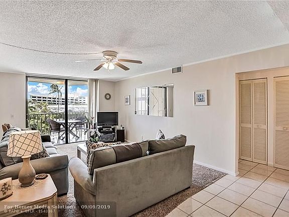5th image of 890 N Federal Hwy APT 309