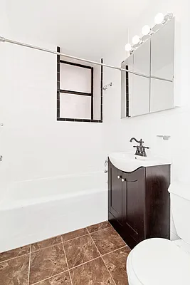 Rented by REAL New York | media 27