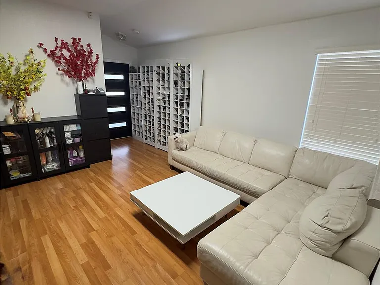 15200 Mandarin Xing — Photo 6