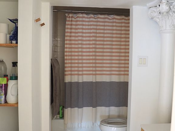 4th image of 464 Central Ave APT B8