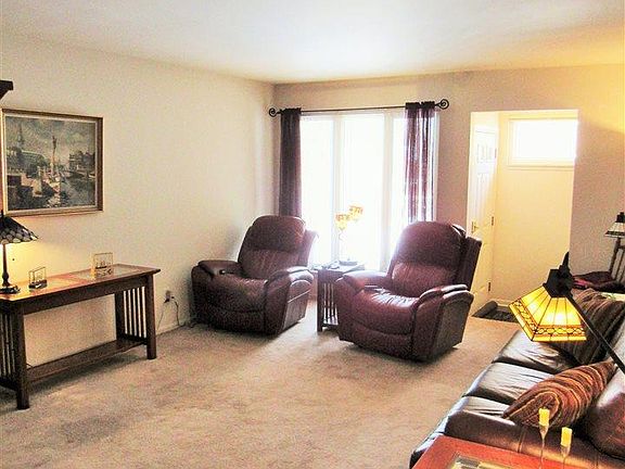 5th image of 2542 Marlow Dr