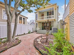 611 Church St, Galveston, TX 77550