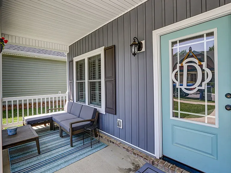 105 Ridgeline Ln — Photo 2