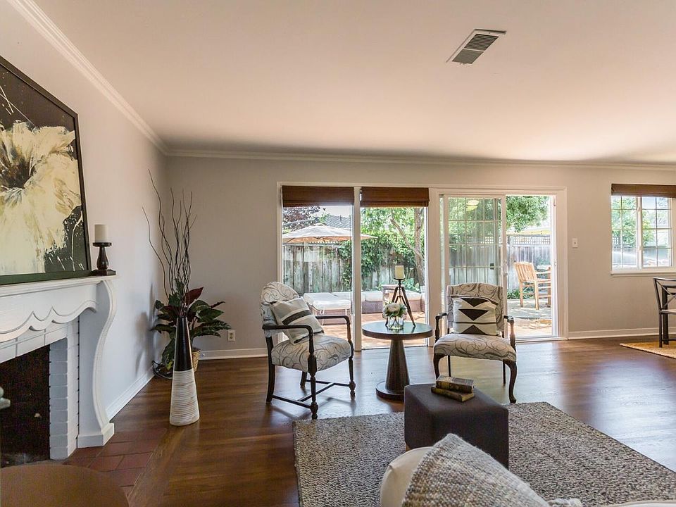 1st image of 2249 Hicks Ave