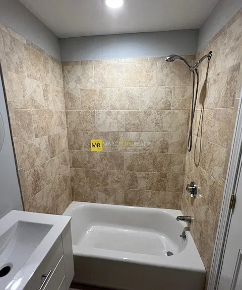 135 Cottage St #2B — Photo 21
