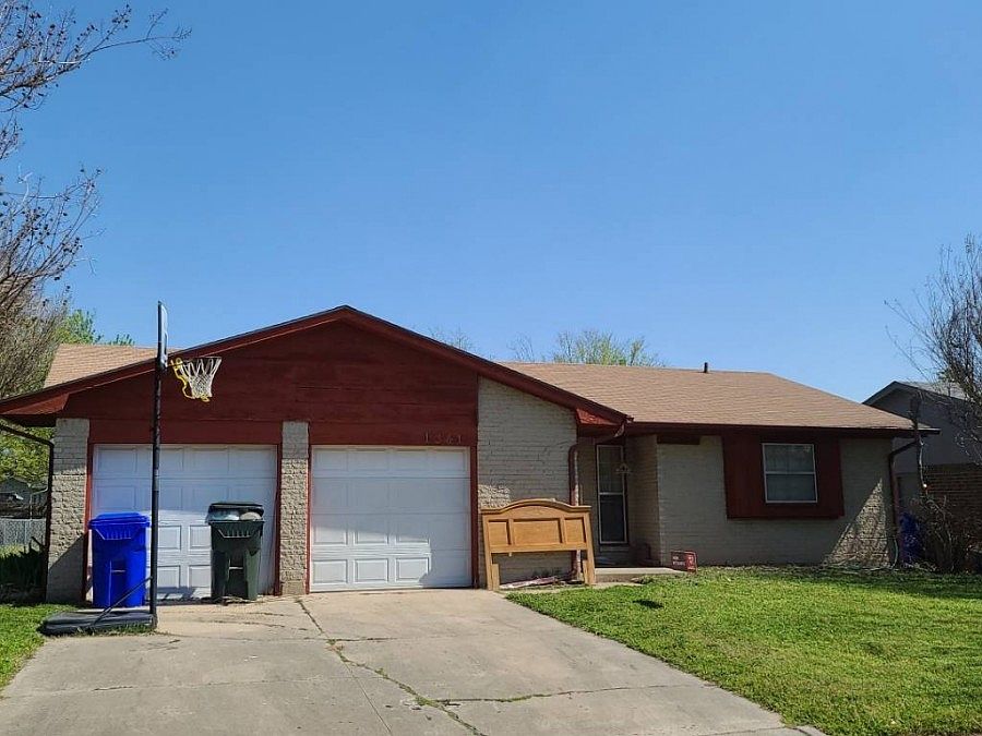 1st image of 1341 Columbia Cir