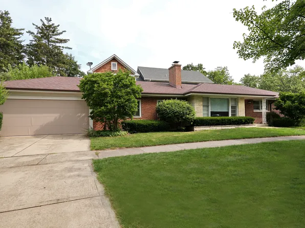 716 Courtland Ave, Park Ridge, IL 60068