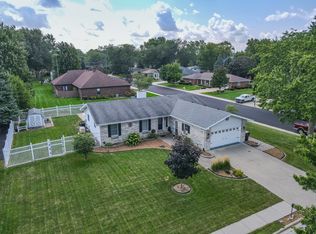 390 W 6th St, Manteno, IL 60950