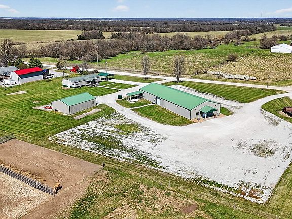 3rd image of 22968 Mather Rd