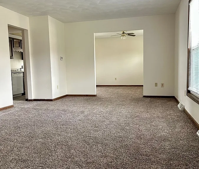 5623 Ryewyck Dr #27 — Photo 1