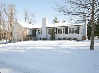 219 Grandview Dr N, Pittsburgh, PA 15215