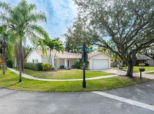 552 SW 168th Way, Fort Lauderdale, FL 33326