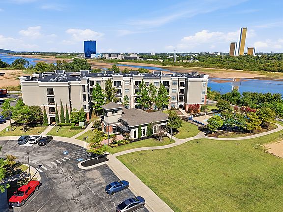 4th image of 1200 Riverwalk Ter #3105