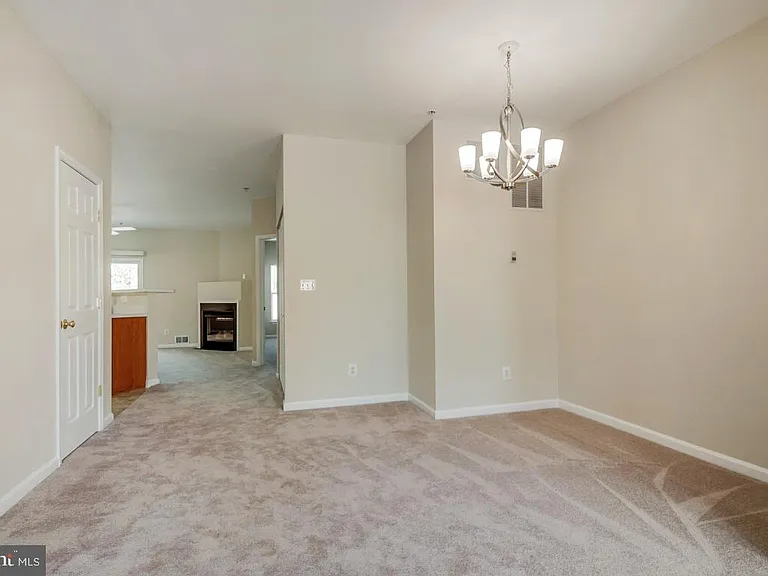 43028 Old Gallivan Ter — Photo 6