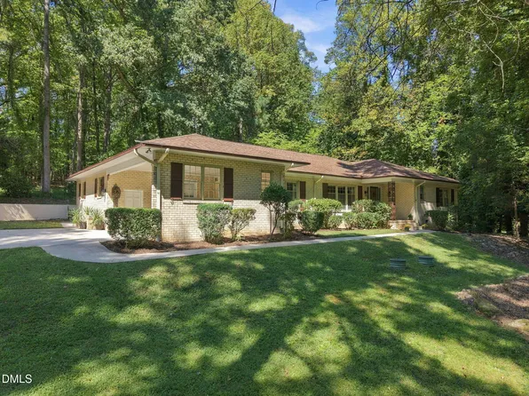 932 Lystra Ln, Chapel Hill, NC 27517