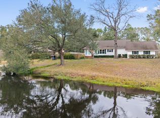 1921 Kingslea Dr, Gautier, MS 39553