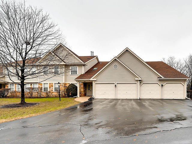 1st image of 2834 Meadow Ln