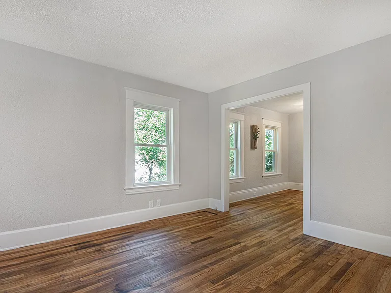 117 Carrier St NE — Photo 6
