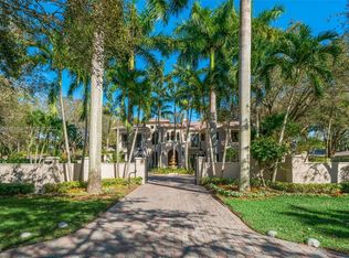 12201 SW 64th Ave, Pinecrest, FL 33156