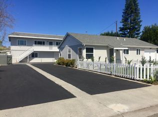 2515 Elden Ave APT C, Costa Mesa, CA 92627