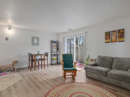 1882 Medart Ln — Photo 2