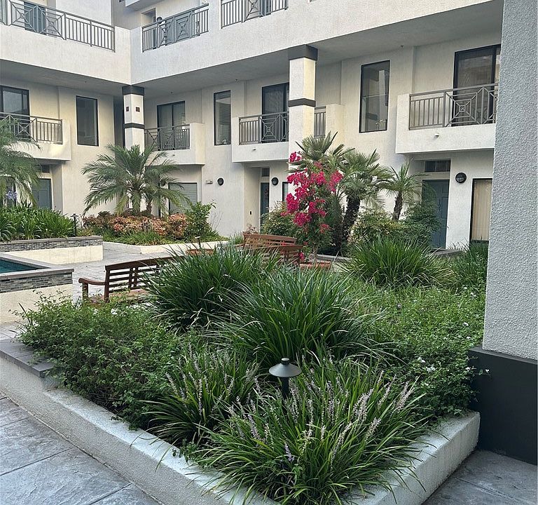1st image of 111 S Oak Knoll Ave APT 215