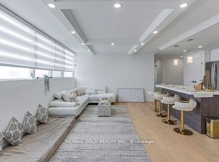 3700 Kaneff Cres #2108, Mississauga, ON