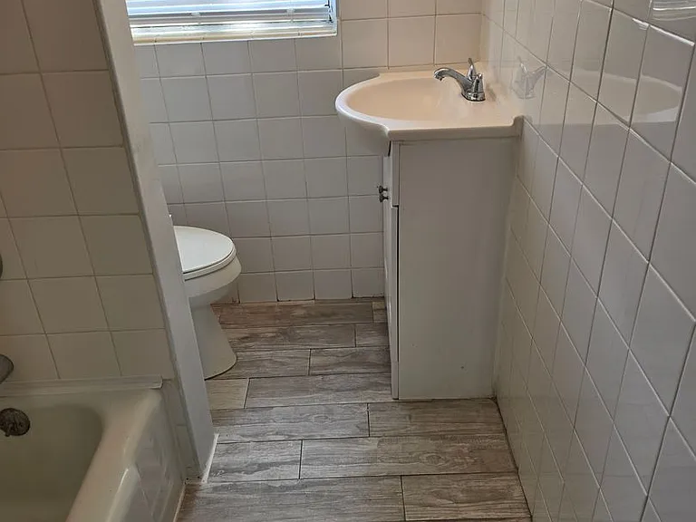 2205 S Park Ave — Photo 17