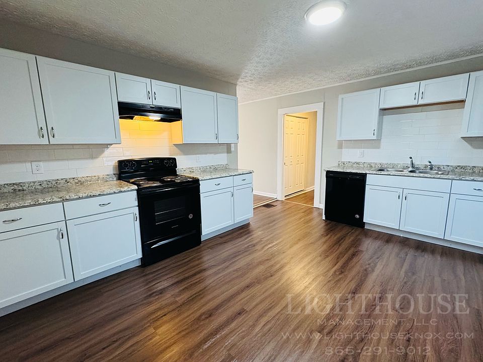 1st image of 1923 Old Callahan Dr