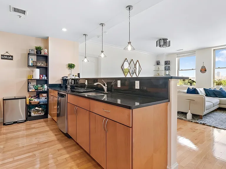 323 Boylston St #602 — Photo 7
