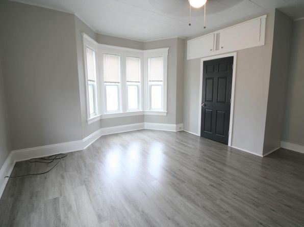 467 Hevey St #2