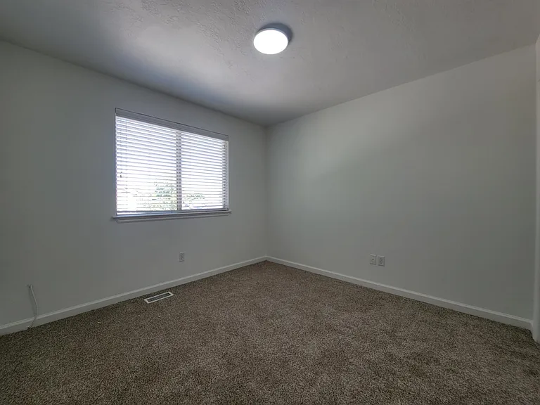 1378 W Stone Meadow Dr — Photo 17