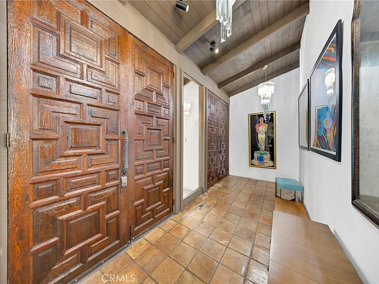 2300 Villa Heights Rd — Photo 3