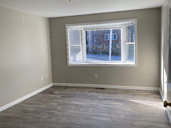 3rd image of 59 Maple Ave APT B