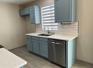 7205 Villa Tulipan NE, Albuquerque, NM 87113