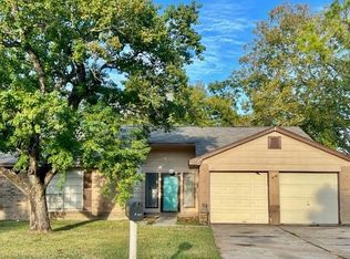 102 Greenshire Dr, League City, TX 77573