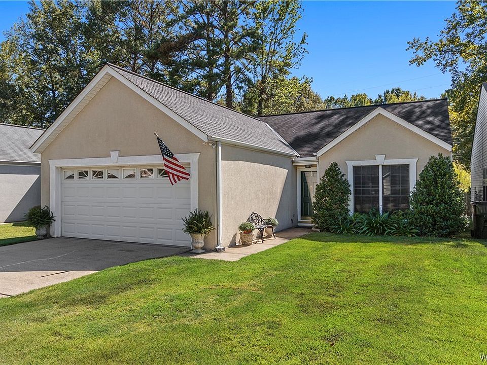 1st image of 5123 Woodland Trce