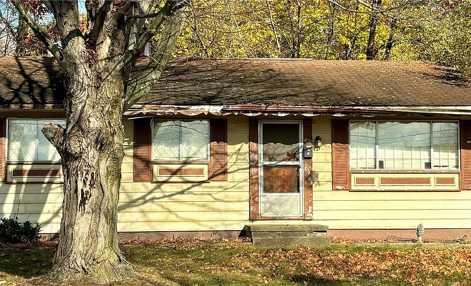 1st image of 821 Chelsea Dr