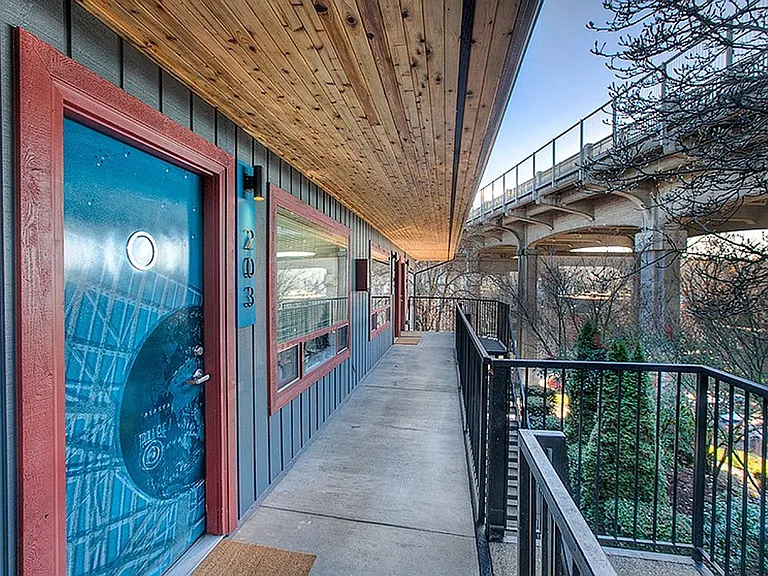 Troll Eye Apartments — Photo 3