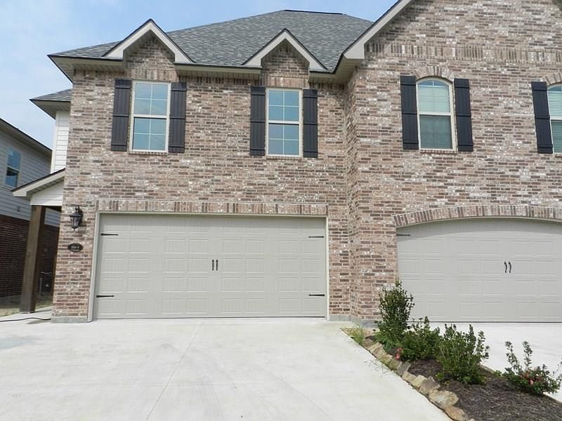 1st image of 1530 Lacadie Dr APT 9