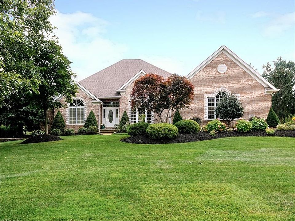 1st image of 11390 Saddlewood Ln