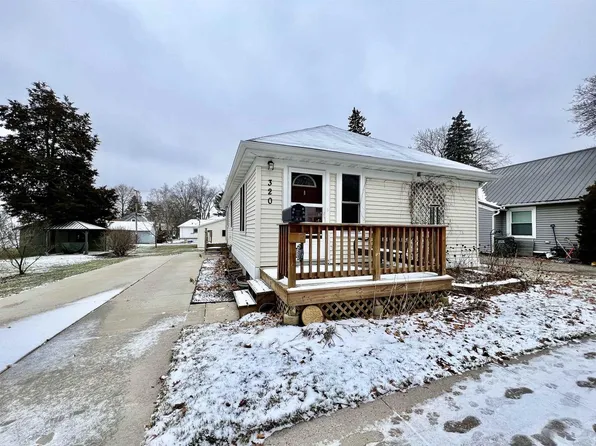 320 11th Street, Baraboo, WI 53913