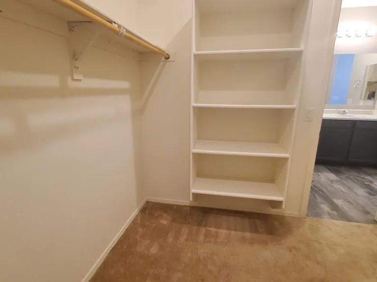 1256 E Jahns Dr — Photo 18