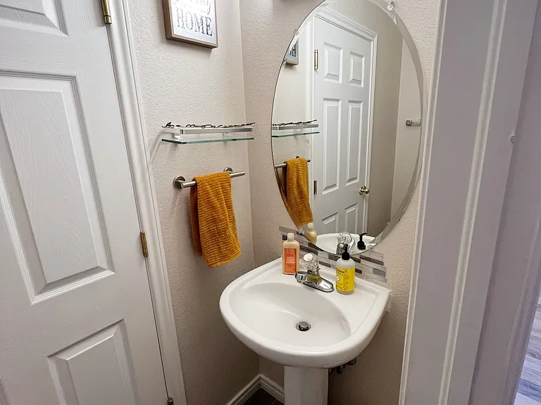 818 S Terry St — Photo 12