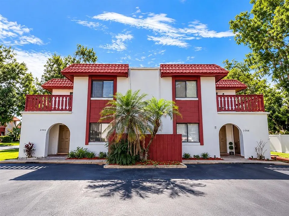 2086 Oak Meadow Cir