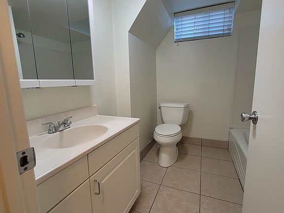 5th image of 1811 E Severn Dr