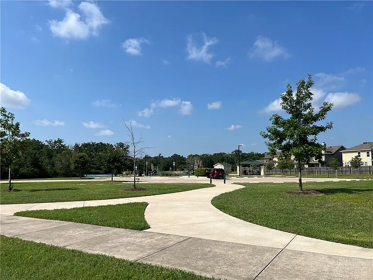2015 Stubbs Dr — Photo 17